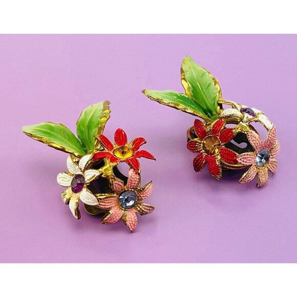 Vintage 60s Flower earrings, Austria painted enamel gold tone, clip on - Picture 6 of 10